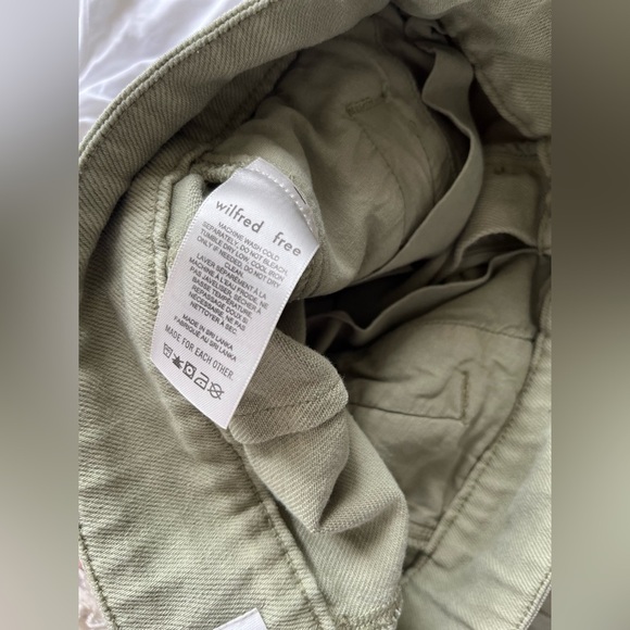 Wilfred Free High-waisted Modern Cargo Pant in Green - Picture 11 of 16